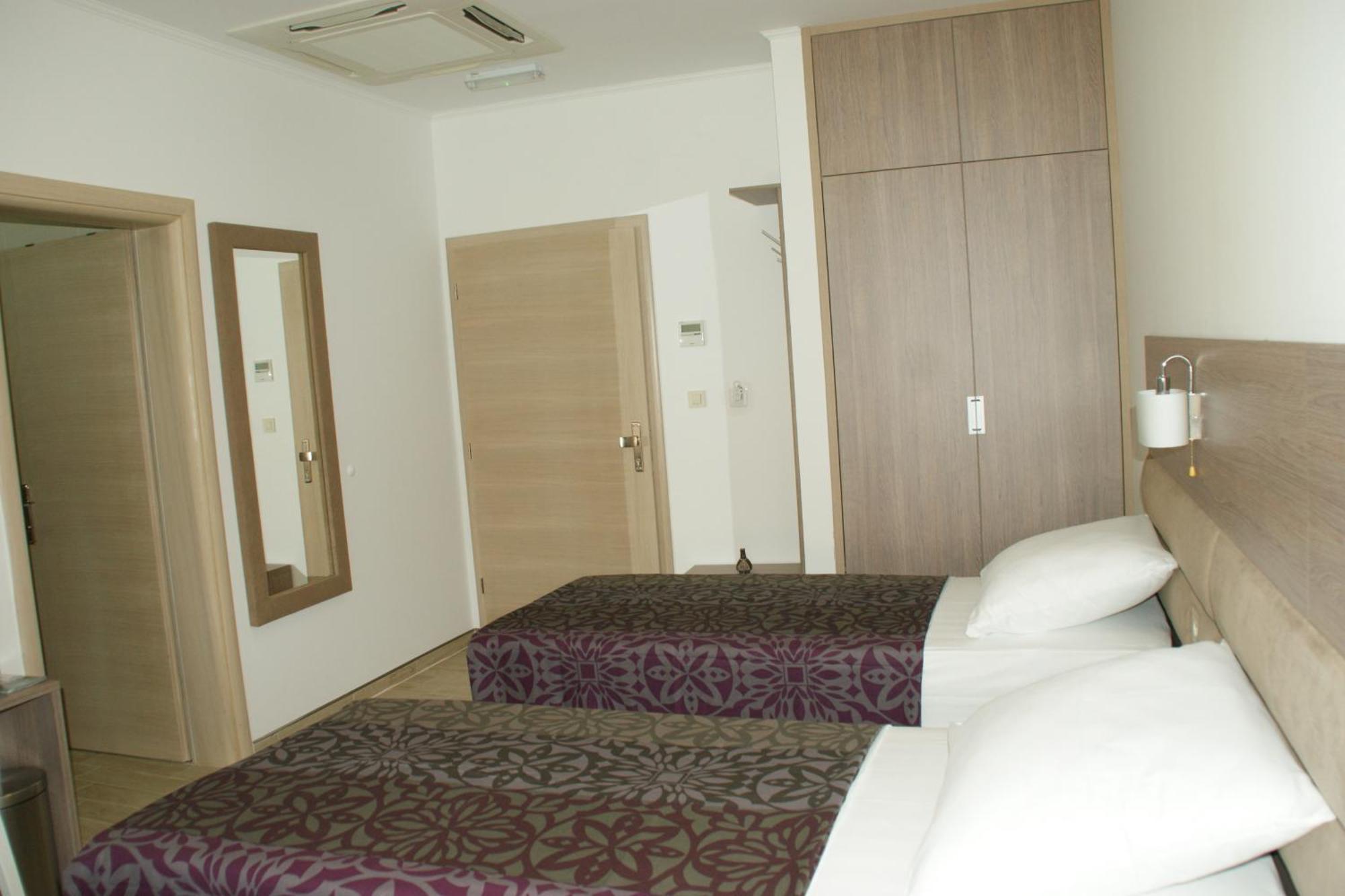 فوكوفار Villa Martini - Apartments & Rooms الغرفة الصورة